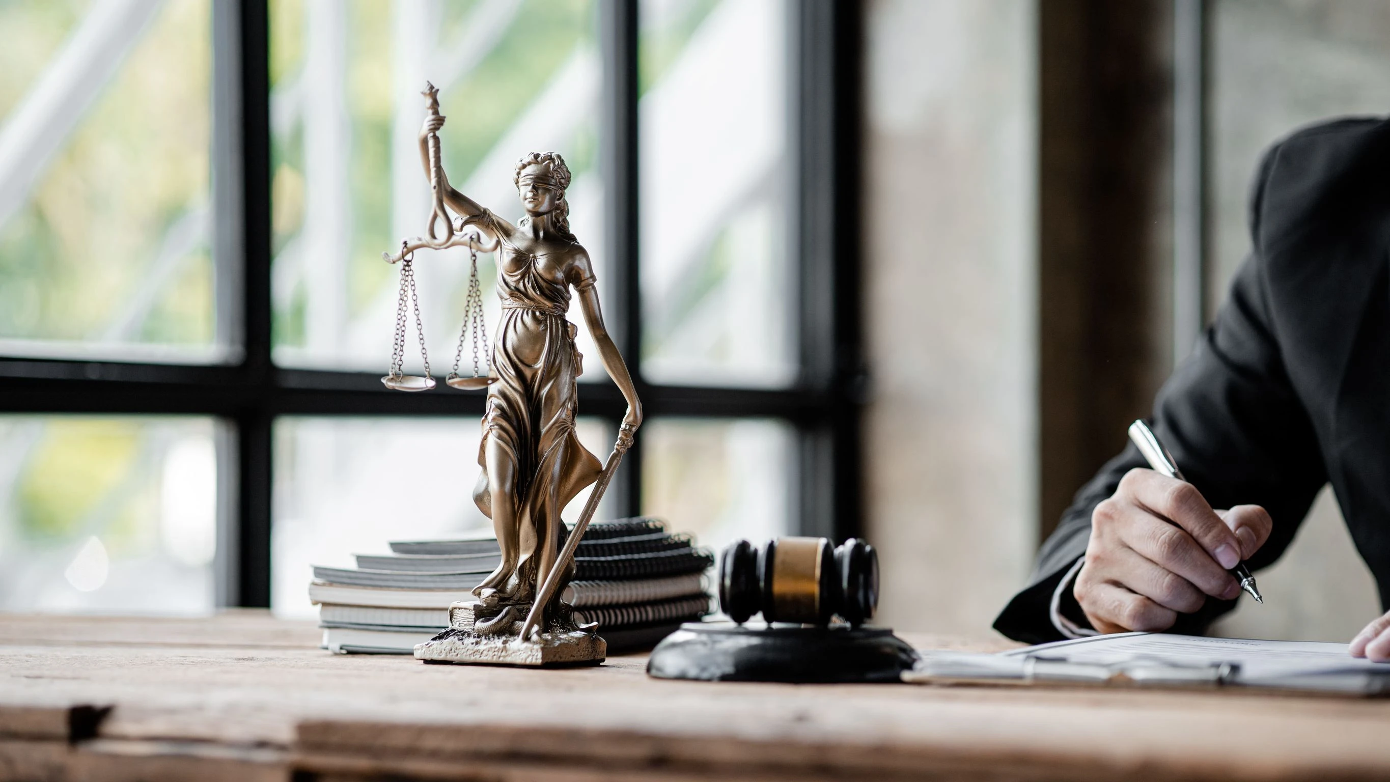 妨害名譽（誹謗與公然侮辱）常見問題（FAQ）