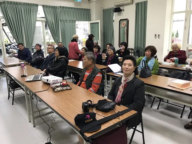 真亮法律事務所所長林亮宇律師於105年12月28日受「台中市中區樂齡學習中心」邀請主講:「防詐騙天龍八部」