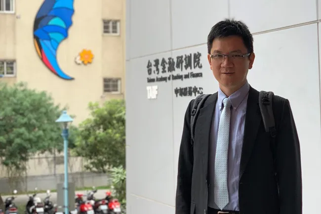 真亮法律事務所所長林亮宇律師,於108年2月23日受「台灣金融研訓院」之邀,擔任「不動產實務系列研習班-不動產爭訟實務」講師